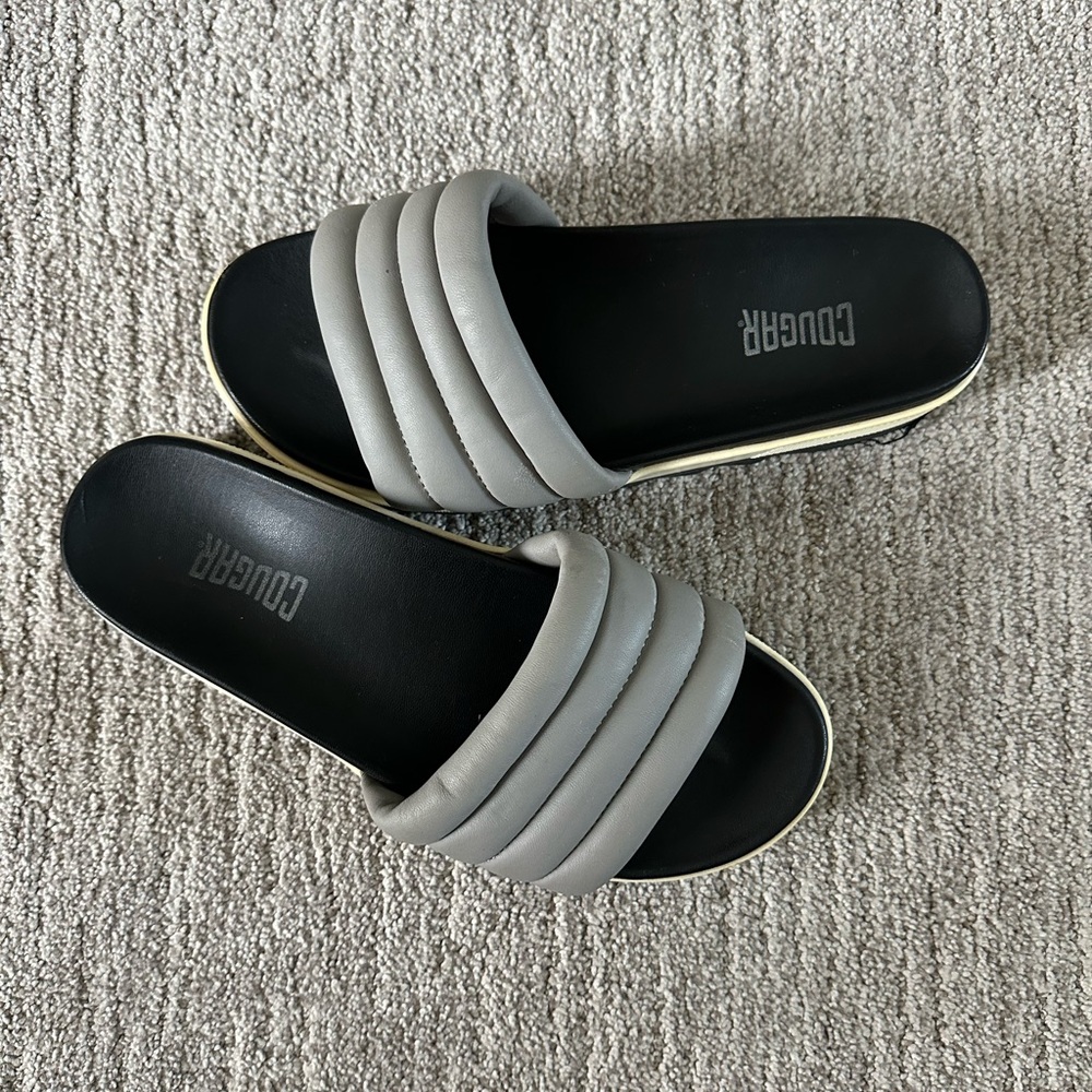 Cougar Women's Gray Slide Sandals - Picture 2 of 8